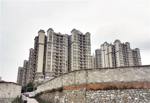 本轮调控针对供给端有两个手段：一是严格规范房屋土地规划用途，严禁“商办工改住”（上海和北京最严格）；二是住房“限售”，该政策在过往调控中几乎没有出现过。